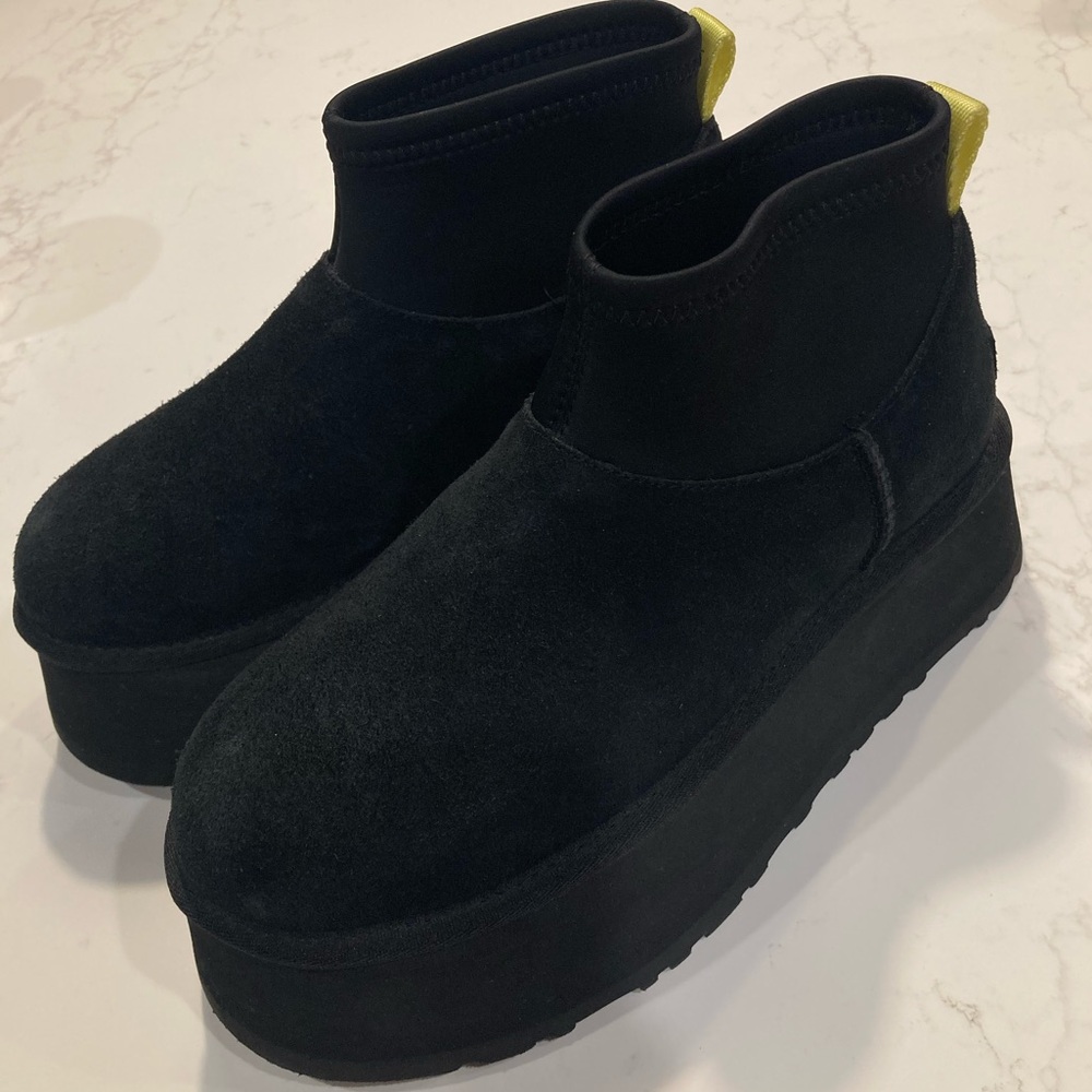 Ugg Mini Dipper - image 1